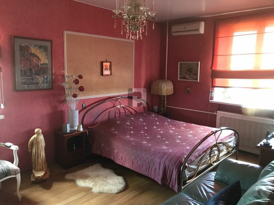2-комн., 52 м², 8/8 этаж