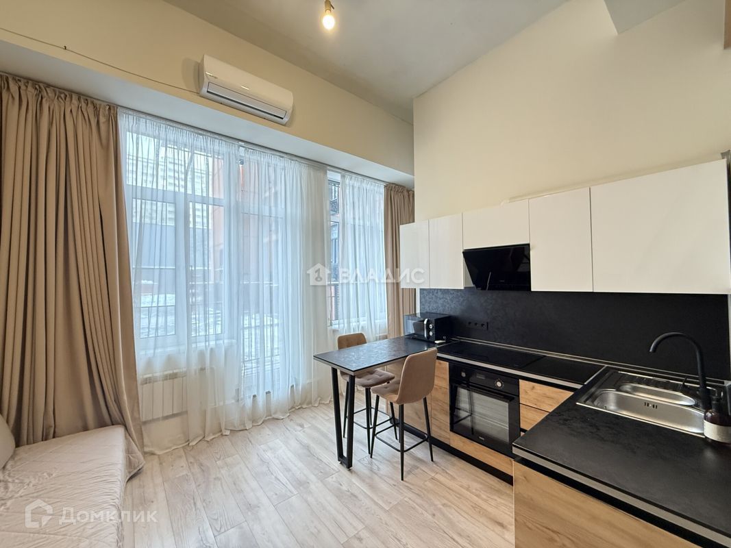 Студия, 45 м², 1/5 этаж