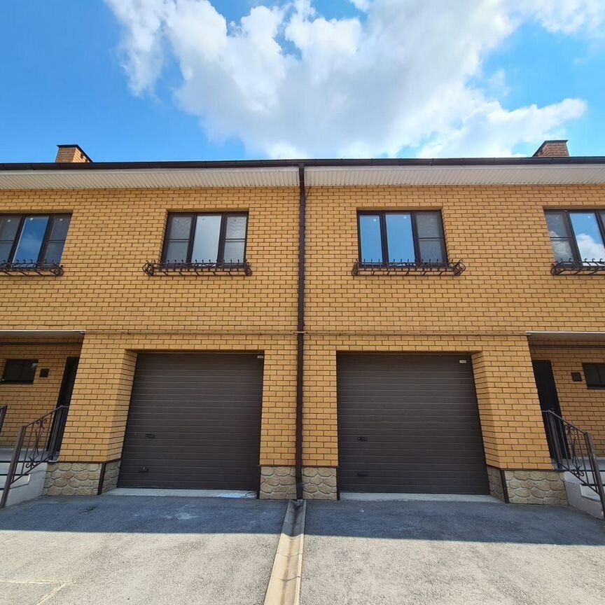 Таунхаус, 168.8 м², 2.4 сотки