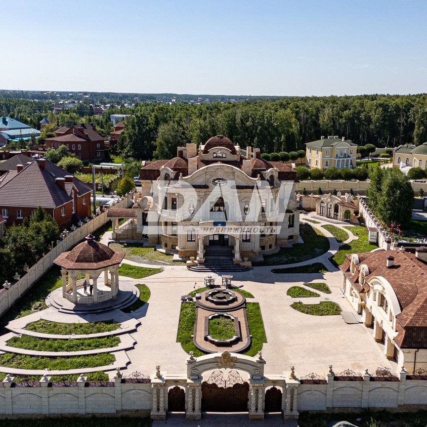 Дом, 1736.3 м², 42 сотки