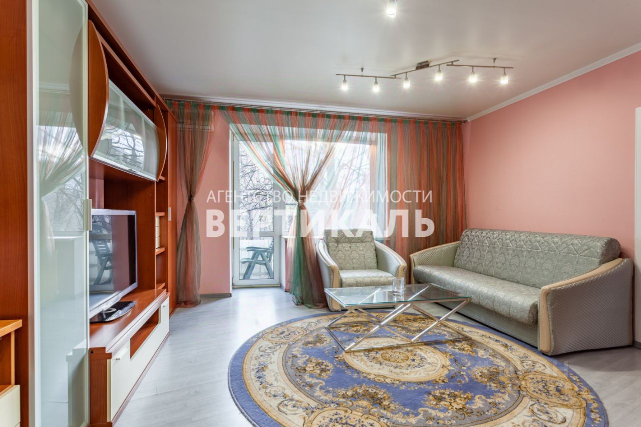 2-комн., 65 м², 3/9 этаж