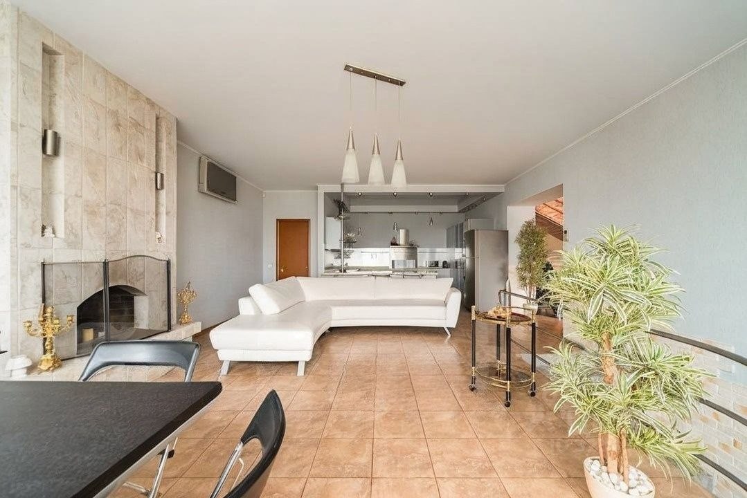 Коттедж, 706.4 м², 2.86 сотки