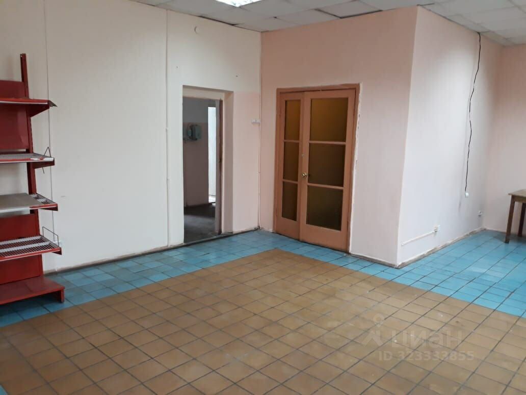 Торговое помещение, 240 м², 1/5 этаж
