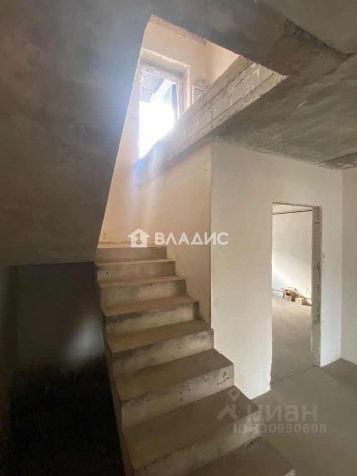 2 этажный, Таунхаус, 150 м², 3.6 сотки, 2 этажа