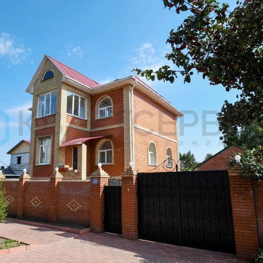 Коттедж, 227.2 м², 6.5 соток