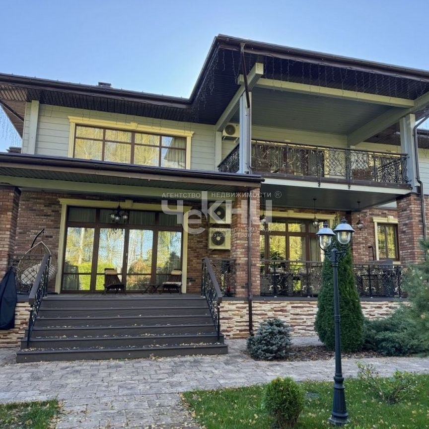 Дом, 610 м², 45 соток