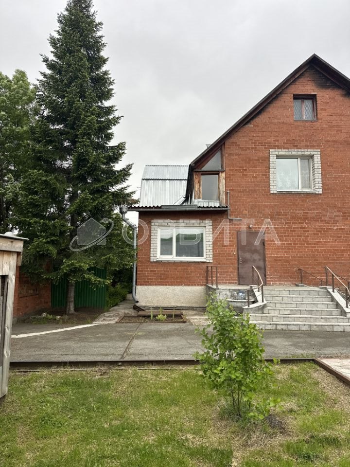 Дом, 200 м², 10 соток