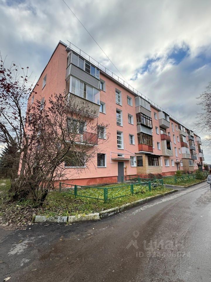 2-комн., 42 м², 1/4 этаж