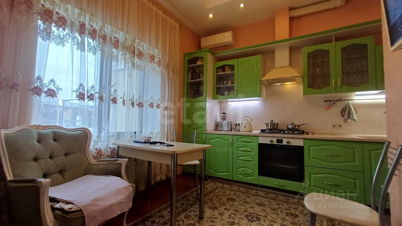 2 этажный, Таунхаус, 166 м², 2.1 сотки, 2 этажа
