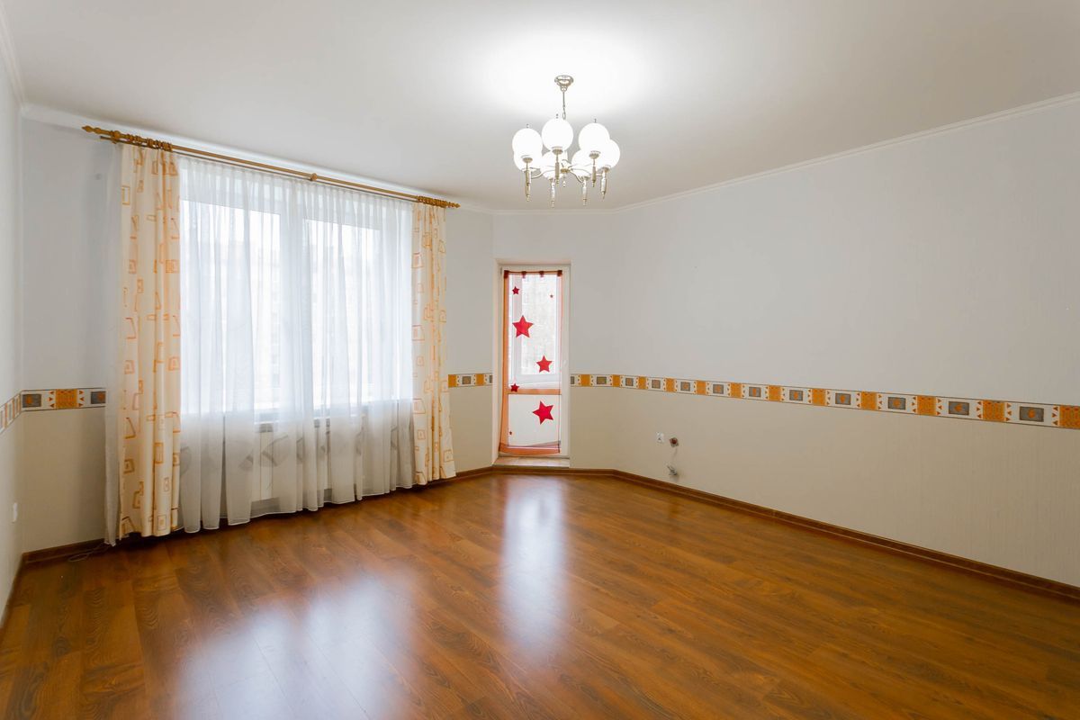 3-комн., 85 м², 2/6 этаж