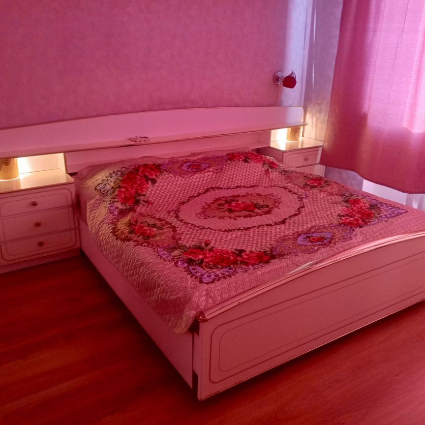 2-комн., 90 м², 3/12 этаж