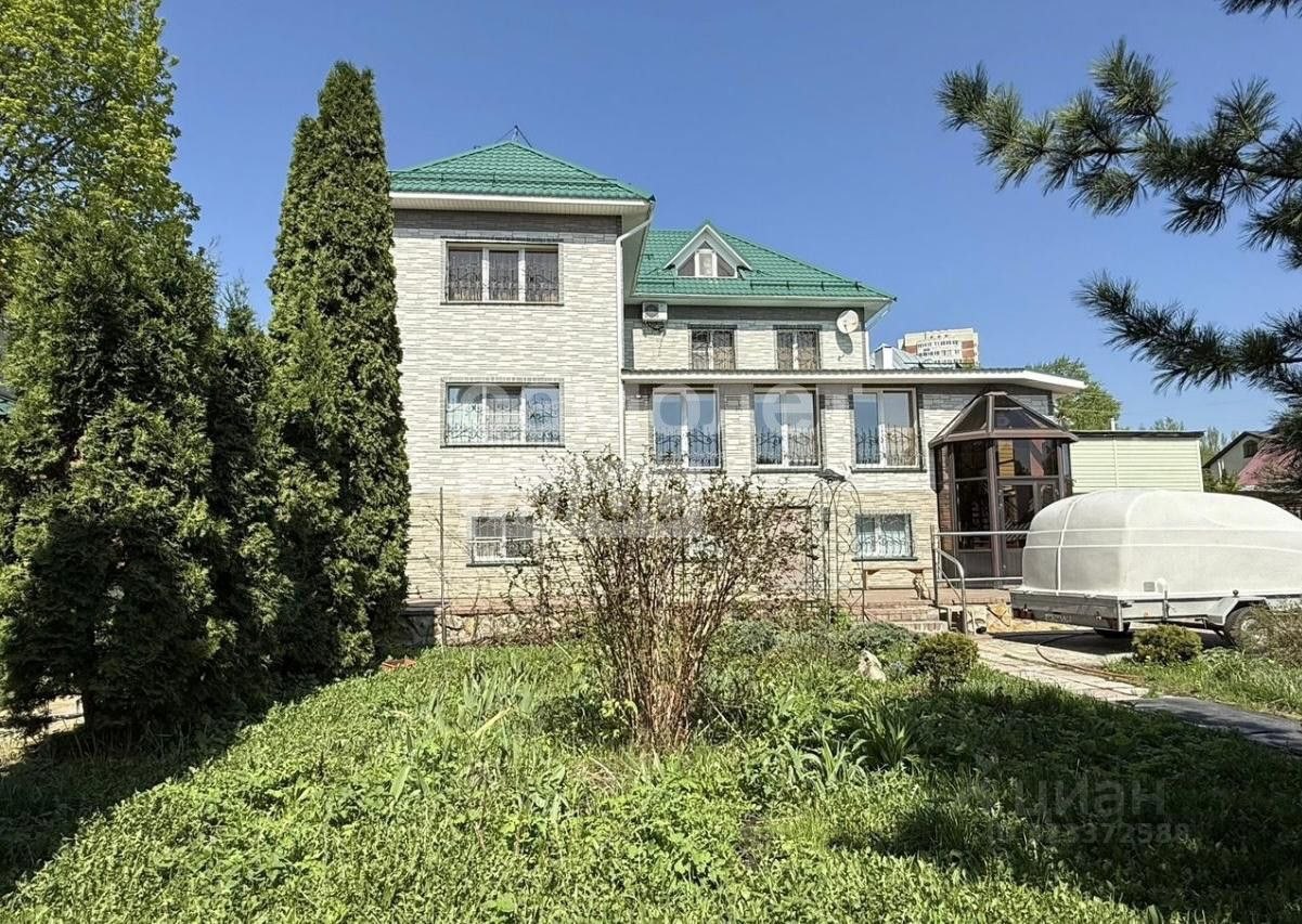 Коттедж, 350 м², 20 соток