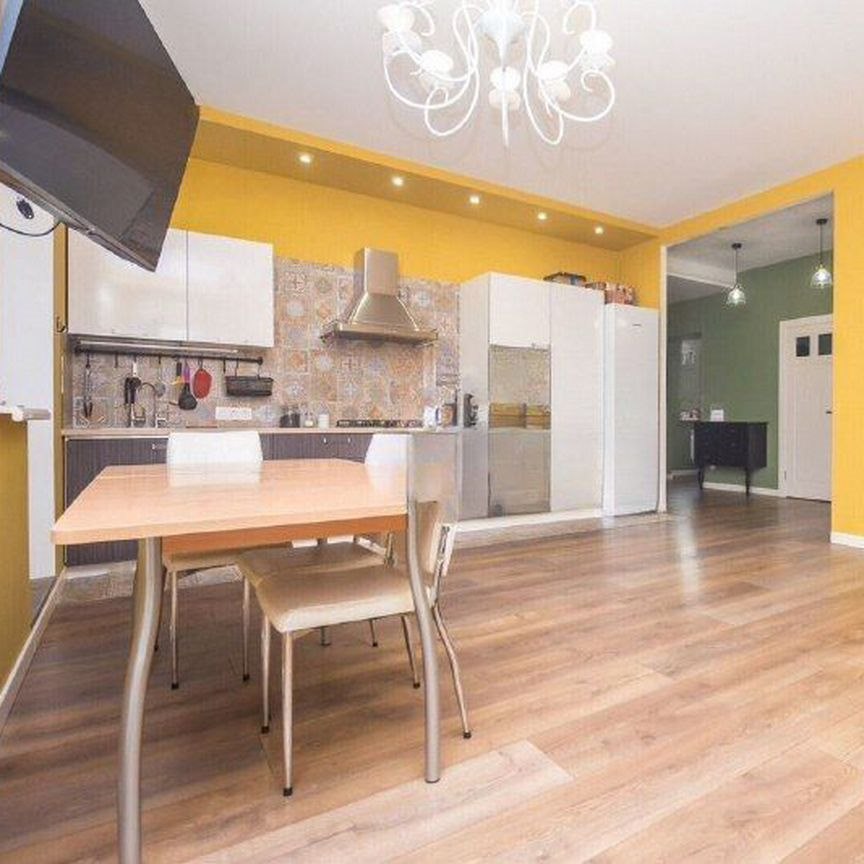 Коттедж, 150 м², 6 соток