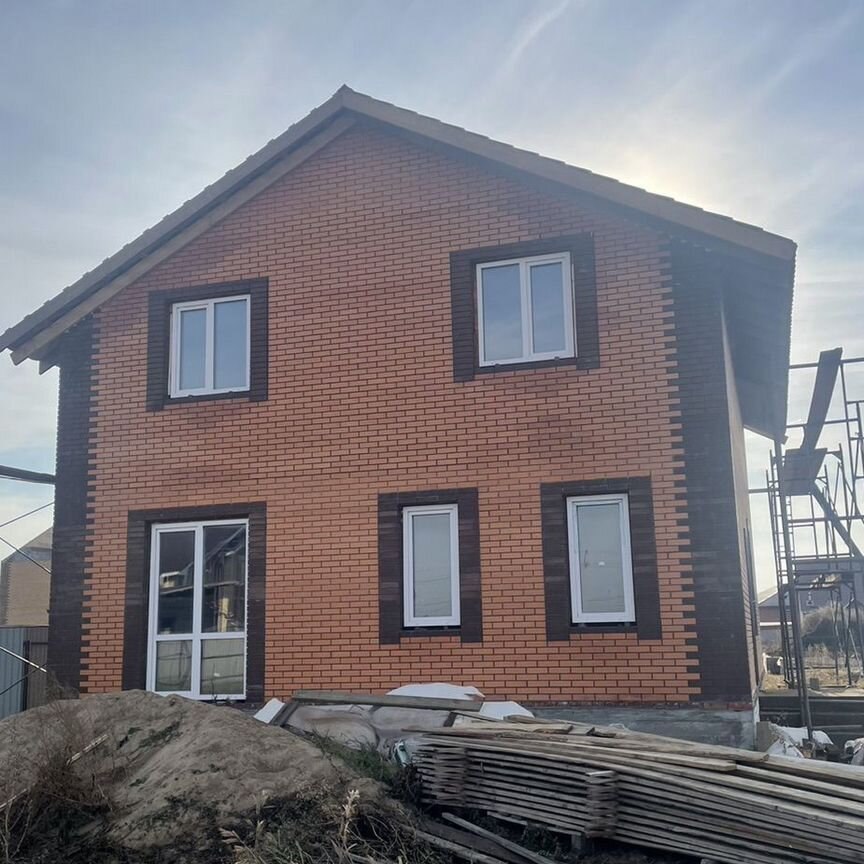 Дом, 10.1 м², 8 соток