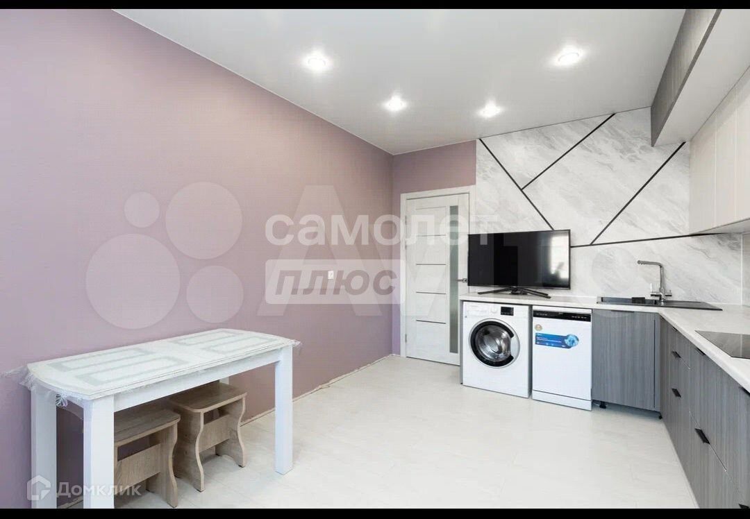 2-комн., 68.2 м², 2/14 этаж
