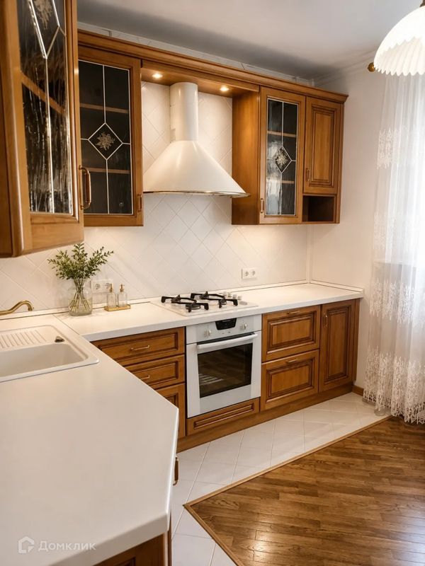 3-комн., 139.4 м², 2/4 этаж