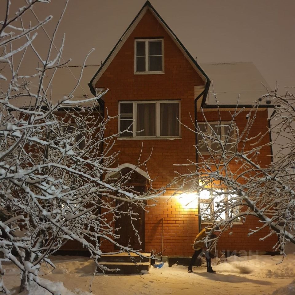 Дом, 180 м², 8 соток