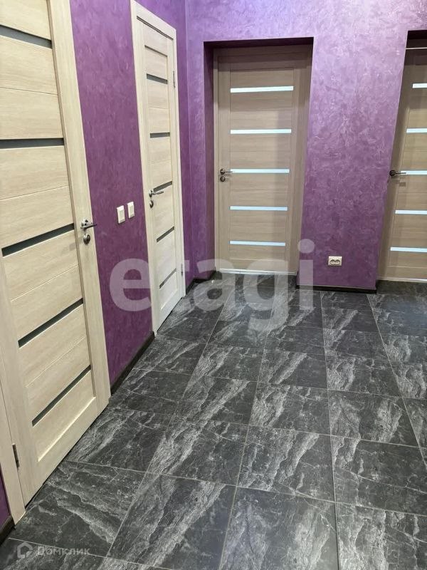 2-комн., 80.5 м², 1/3 этаж