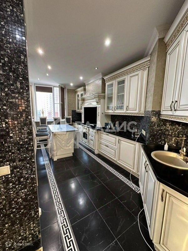 2-комн., 58 м², 8/19 этаж