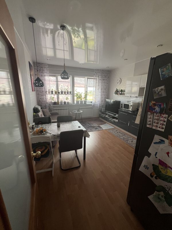 2-комн., Квартира, 62 м², 2/2 этаж