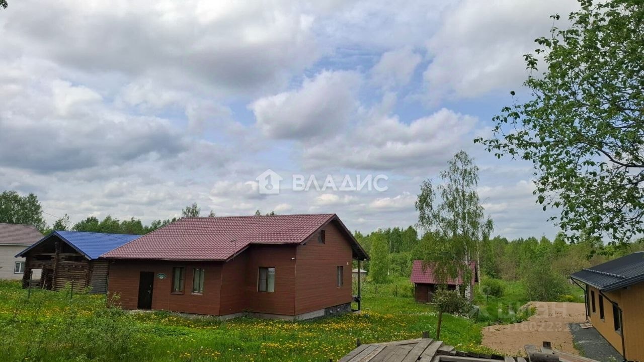 Дом, 232.8 м², 10 соток