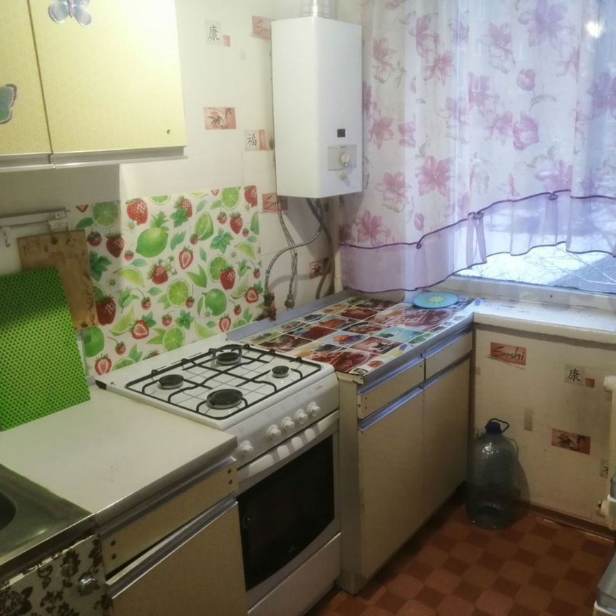 2-комн. квартира, 53 м², 3/5 этаж