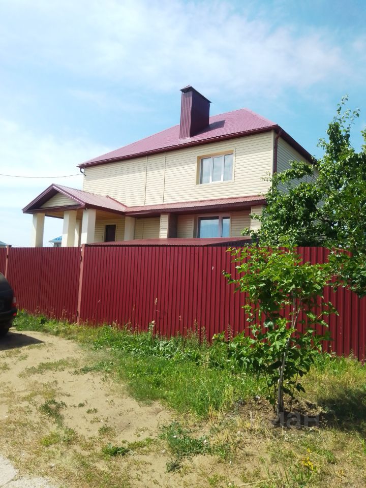 Коттедж, 200 м2, 10 соток