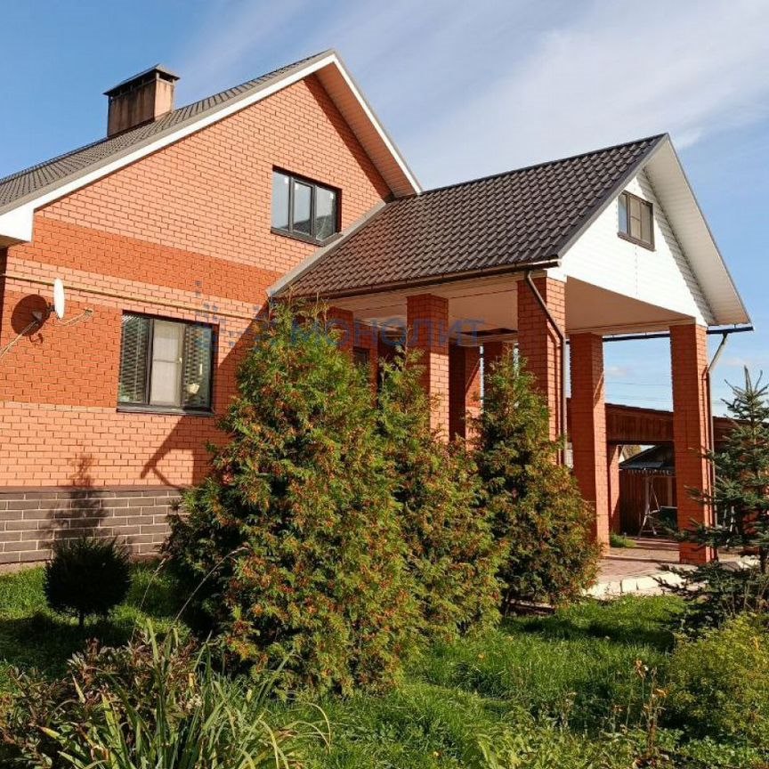 Дом, 220 м², 14 соток