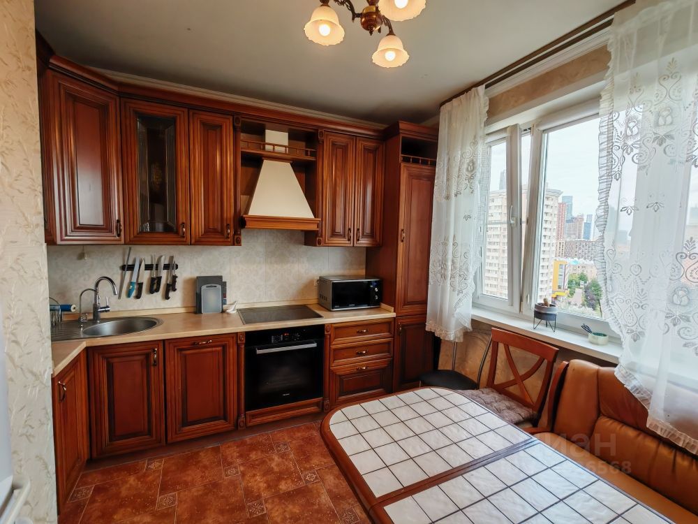 3-комн., 85 м², 9/17 этаж