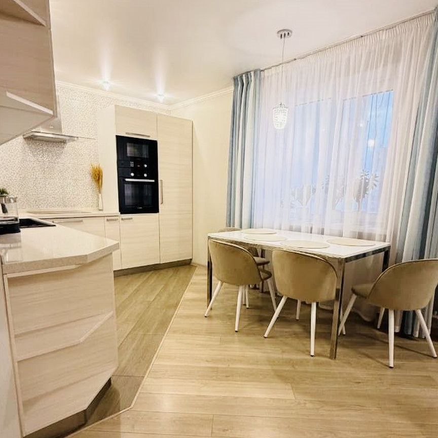 3-комн., 98.7 м², 5/14 этаж