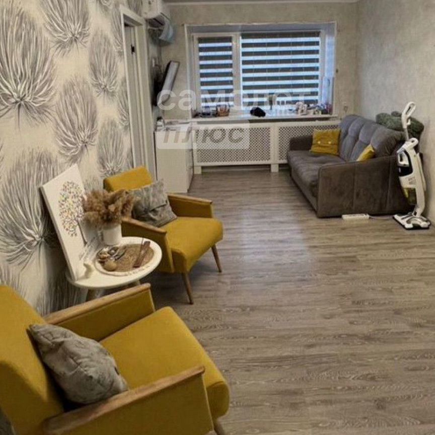 2-комн., 43.2 м², 1/5 этаж