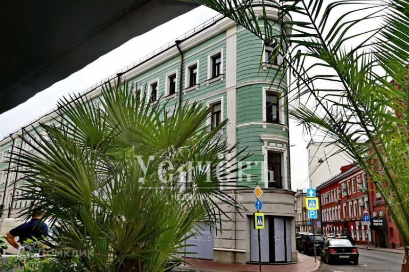 3-комн., 123.1 м², 2/4 этаж