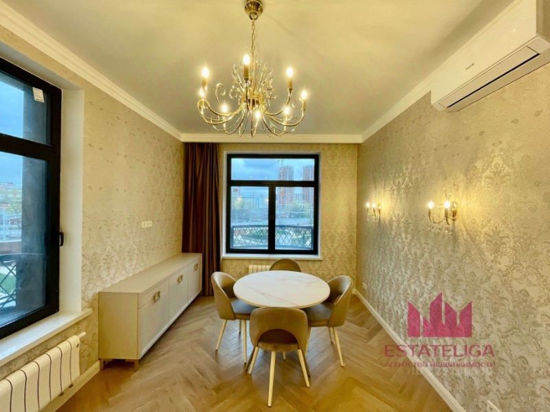 2-комн. квартира, 65 м2, 4/6 этаж