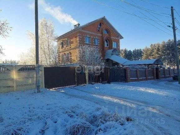 Дом, 300.7 м², 12.75 соток