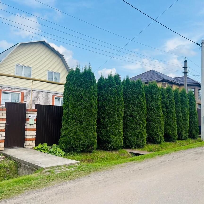 Дом, 209 м², 12 соток