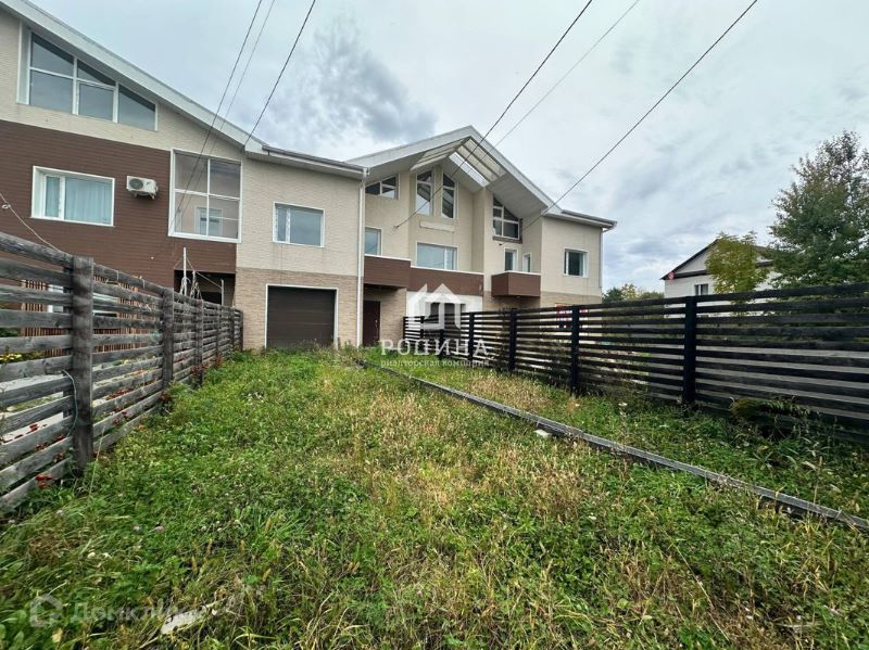 6-комн. квартира, 251.4 м2, 1/3 этаж