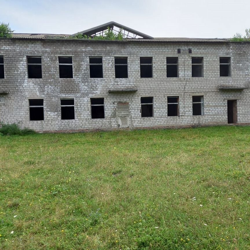 Дом, 1400 м², 50 соток