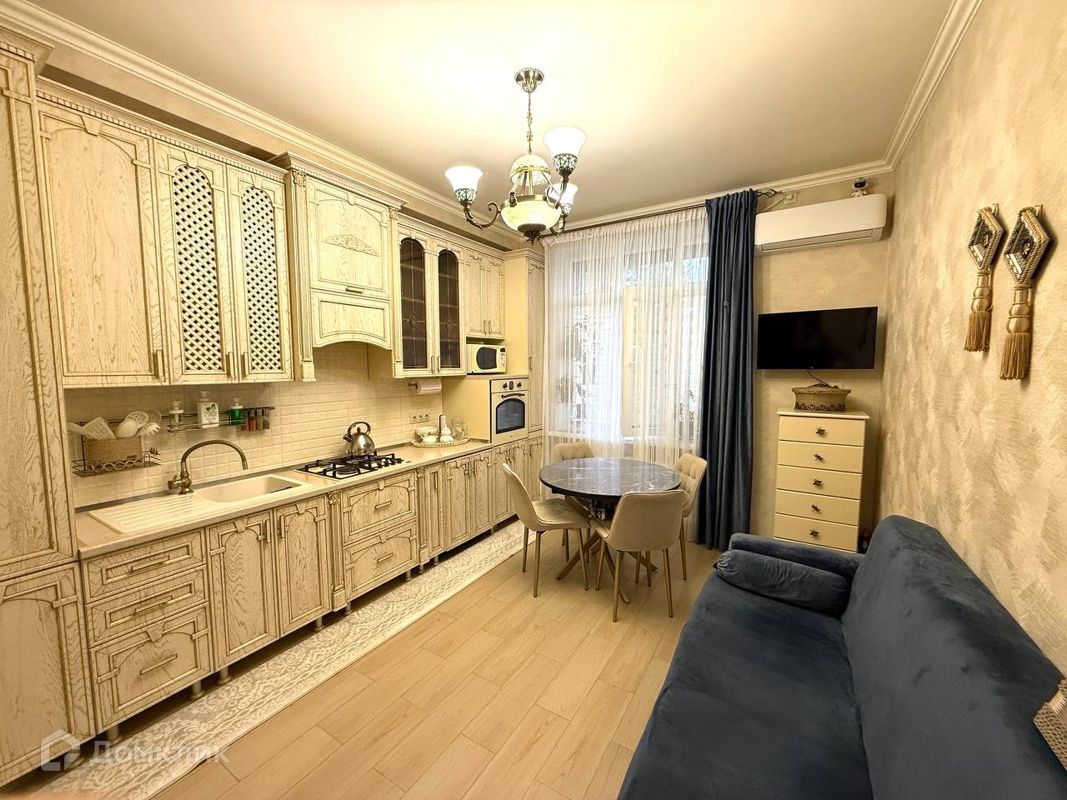 2-комн., 75 м², 1/9 этаж