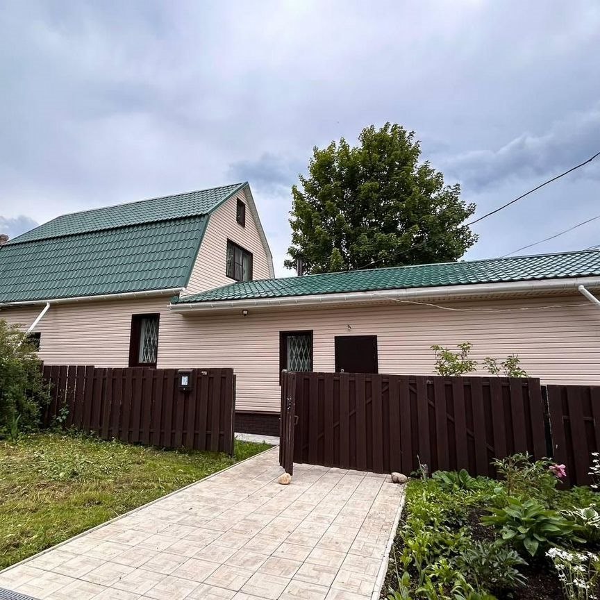 Дом, 180 м², 12 соток