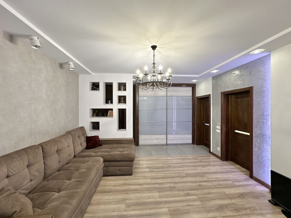 3-комн., 113 м², 2/19 этаж