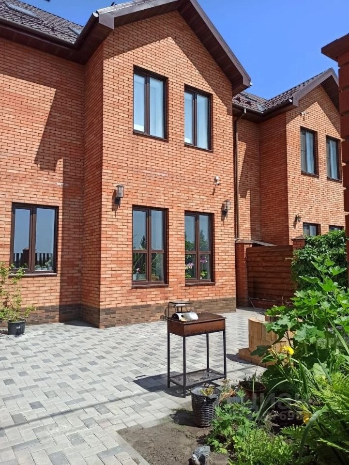 Таунхаус, 196.1 м², 4.1 сотки