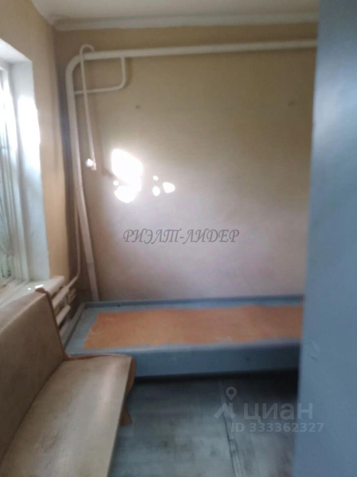 4-комн. квартира, 80 м2, 1/1 этаж