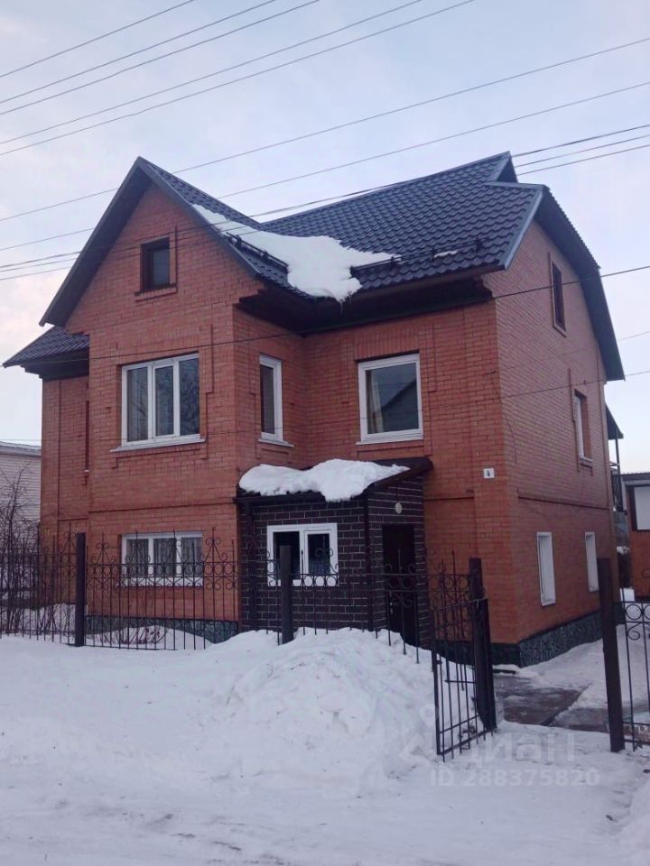 Коттедж, 200 м2, 10 соток