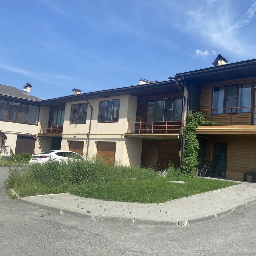 Таунхаус, 212 м², 3 сотки