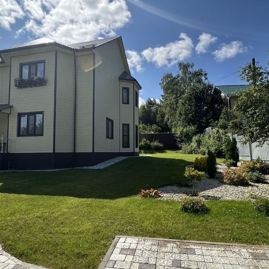  дом, 140 м², 7.5 соток