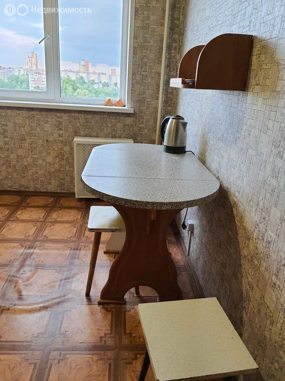 2-комн., 65 м², 12/18 этаж