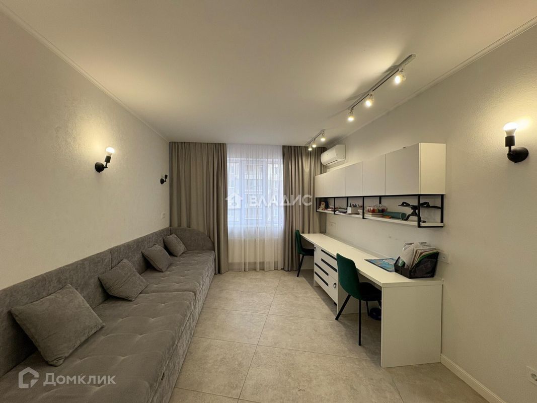 2-комн., 57 м², 1/12 этаж