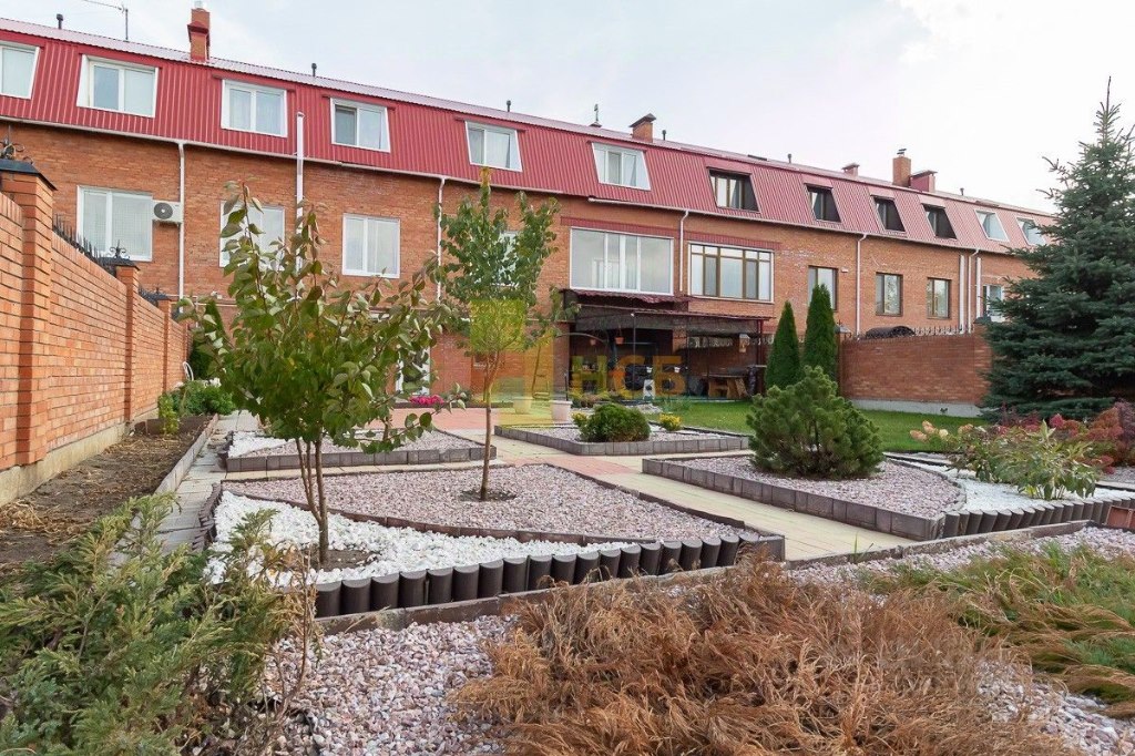 Таунхаус, 461.5 м², 10 соток
