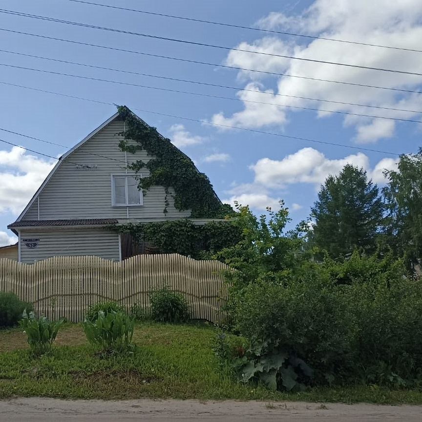 Дом, 100 м², 11 соток