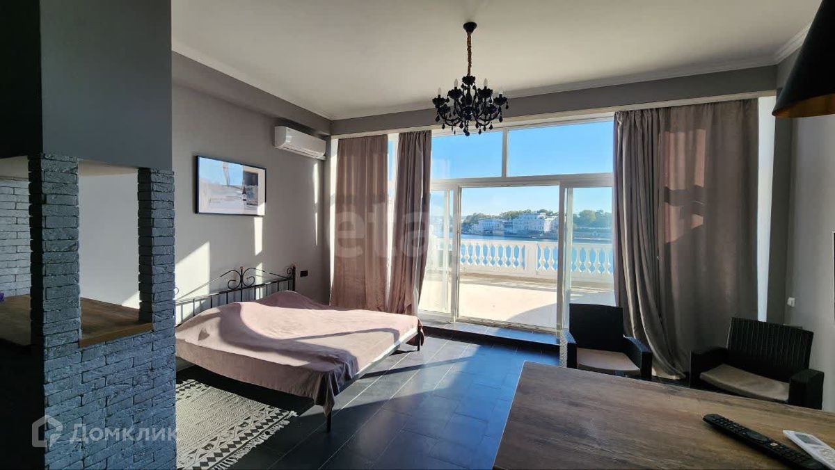 Студия, 65 м², 3/3 этаж